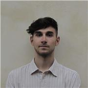 Insegnante per aiuto compiti scuole elementari e medie